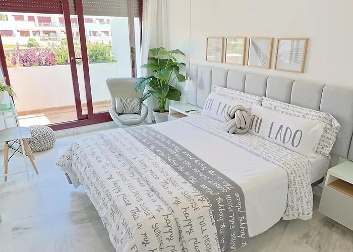 Design Cerca Puerto Banus Y Marbella アパート *