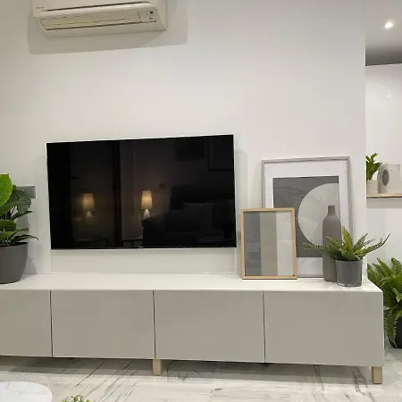 Design Cerca Puerto Banus Y Marbella アパート *