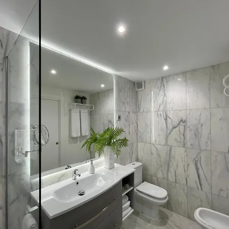 Design Cerca Puerto Banus Y Marbella エステポナ