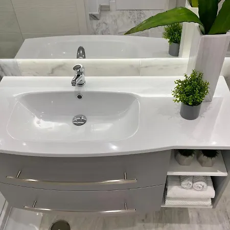 Design Cerca Puerto Banus Y Marbella Apartamento Estepona